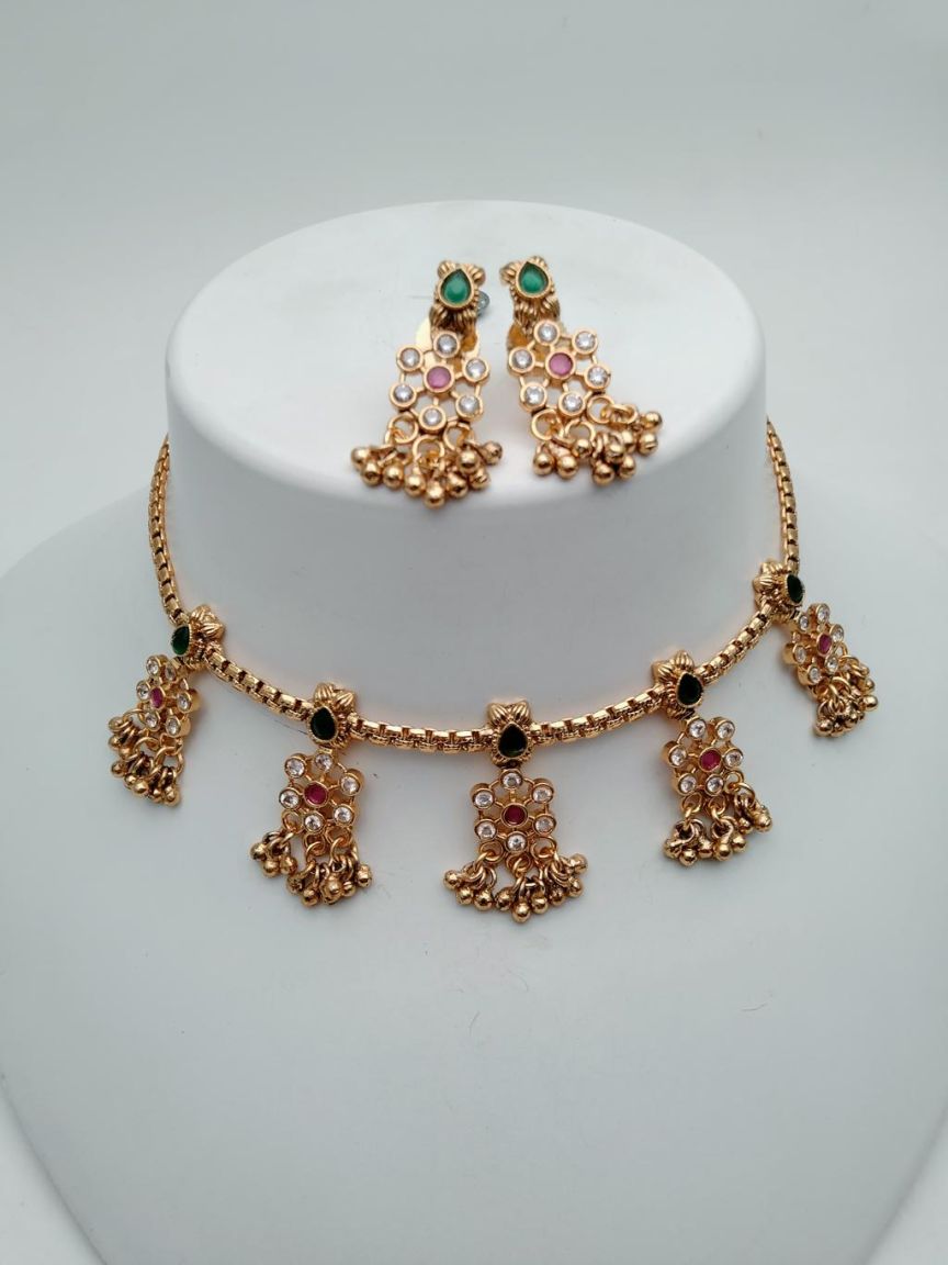 NECKLASE SET IN POLKI (GOLD POLISH) STYLE | DESIGN - 18546