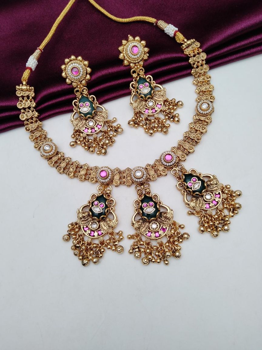 NECKLASE SET IN POLKI (GOLD POLISH) STYLE | DESIGN - 18557