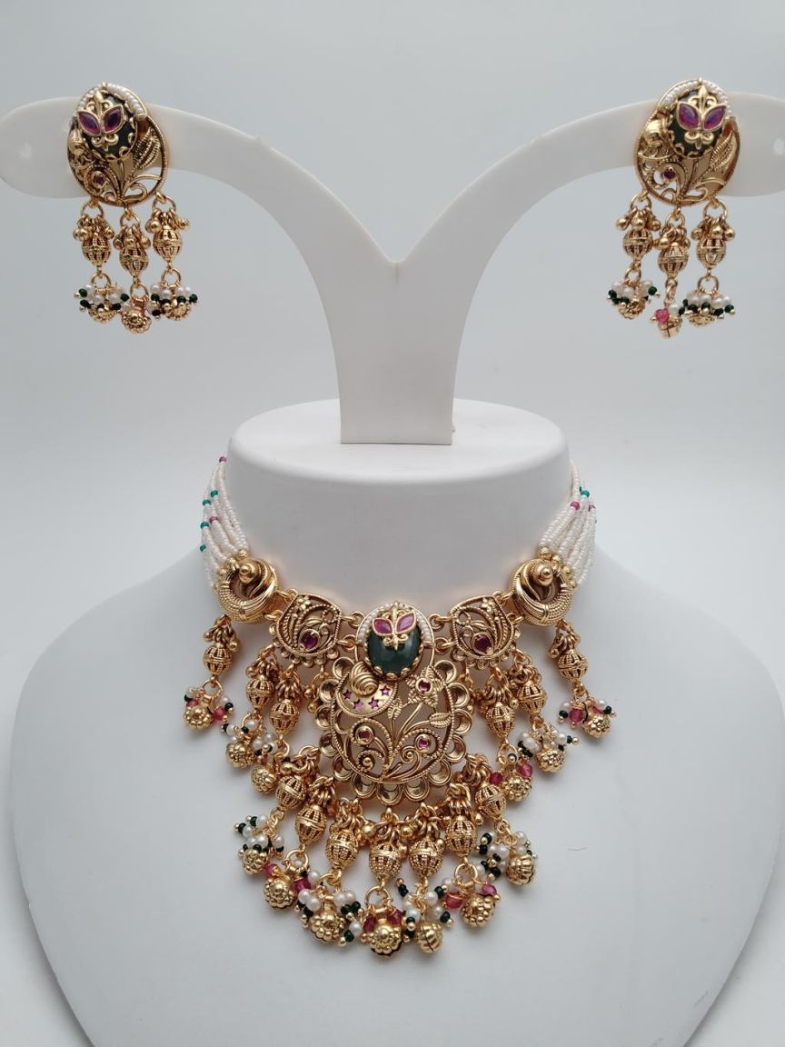 NECKLASE SET IN POLKI (GOLD POLISH) STYLE | DESIGN - 18596