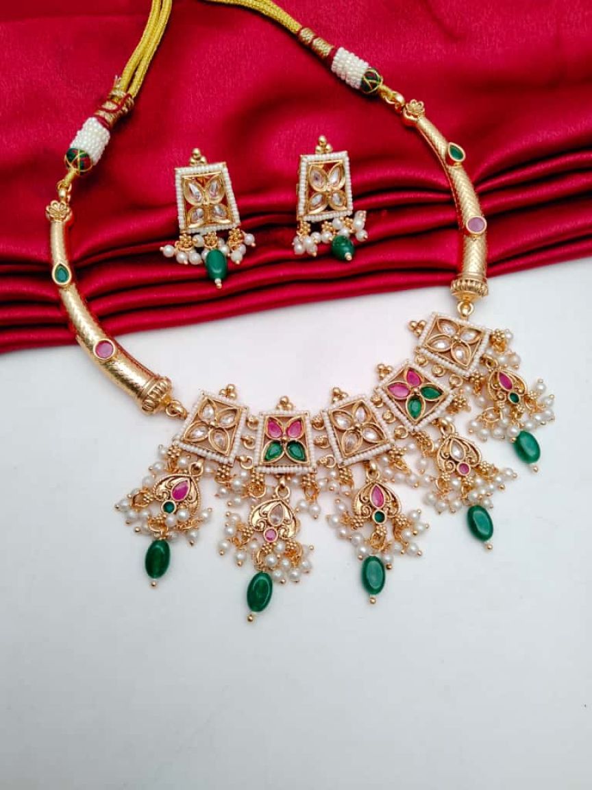 NECKLASE SET IN POLKI (GOLD POLISH) STYLE | DESIGN - 18599