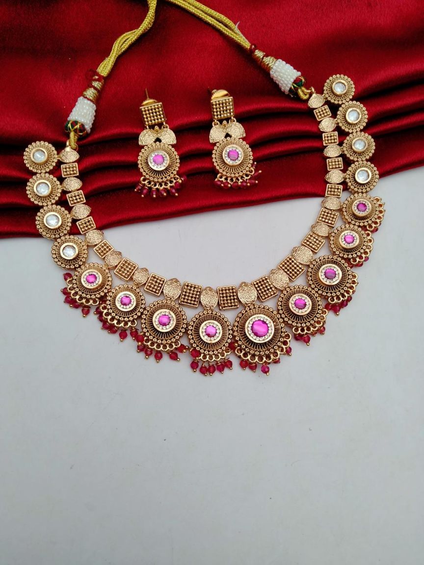 NECKLASE SET IN POLKI (GOLD POLISH) STYLE | DESIGN - 18603