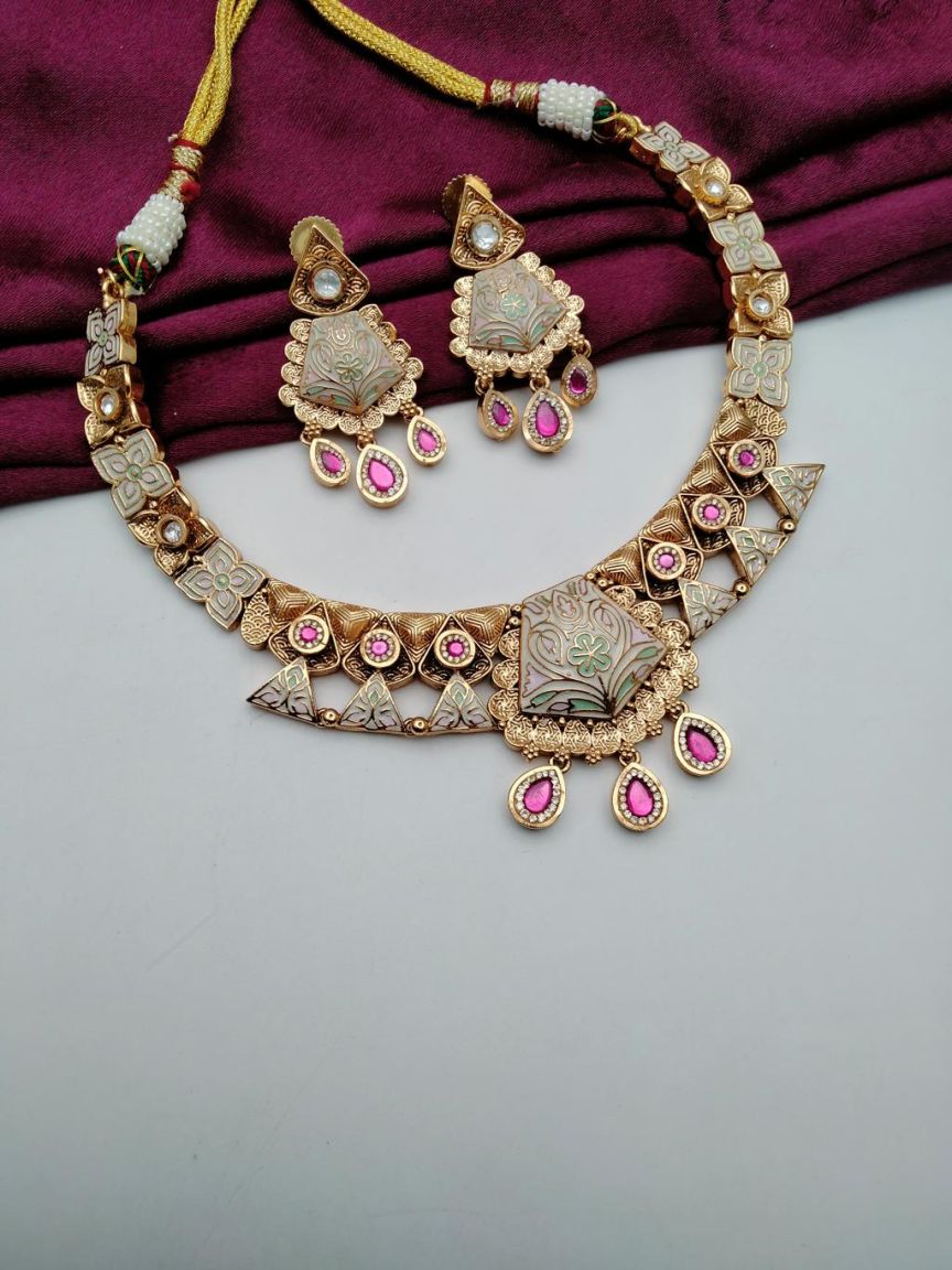 NECKLASE SET IN POLKI (GOLD POLISH) STYLE | DESIGN - 18621