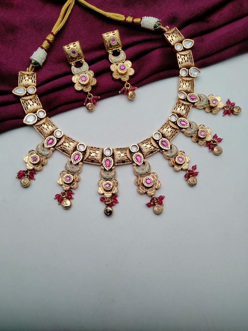 NECKLASE SET IN POLKI (GOLD POLISH) STYLE | DESIGN - 18623