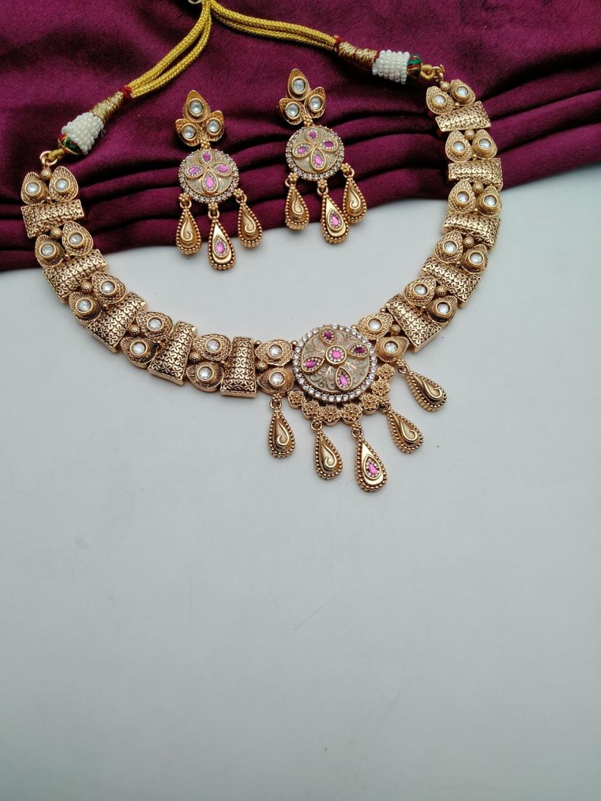 NECKLASE SET IN POLKI (GOLD POLISH) STYLE | DESIGN - 18624