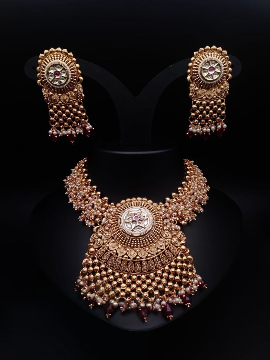 NECKLASE SET IN POLKI (GOLD POLISH) STYLE | DESIGN - 18633