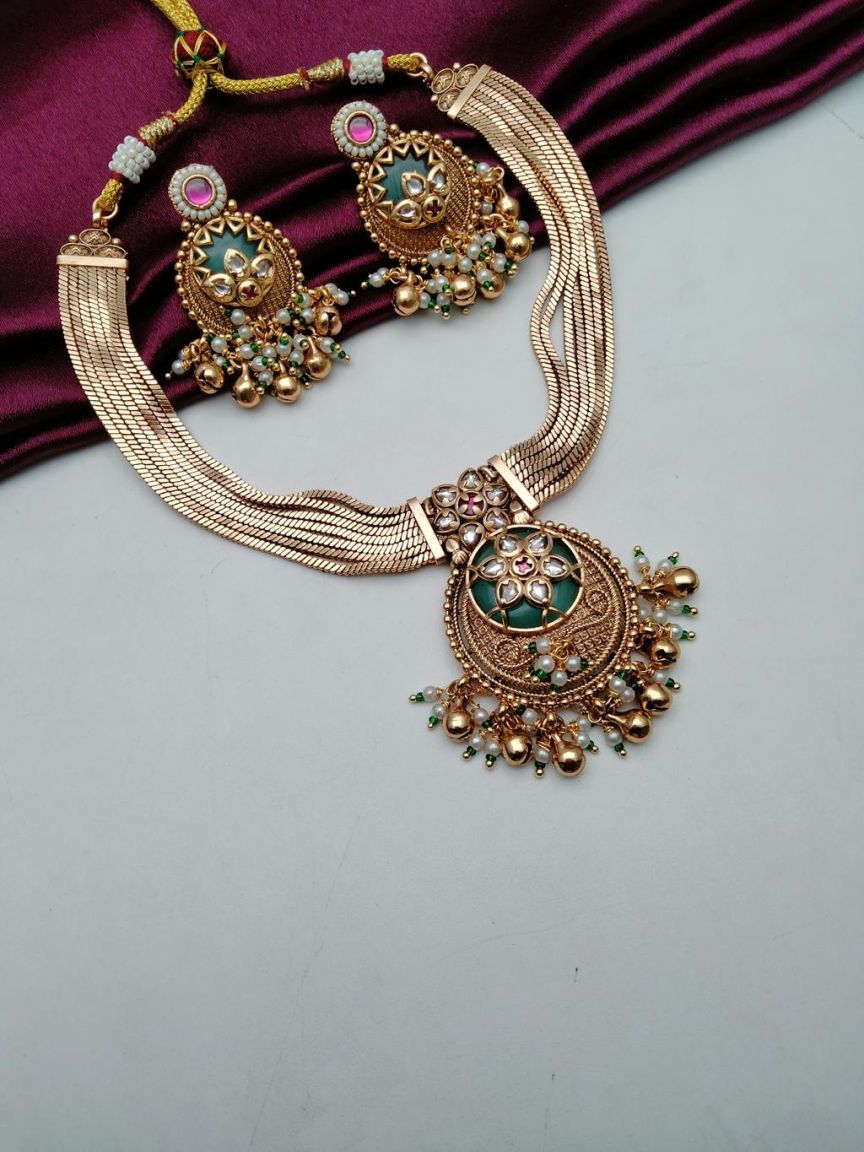 NECKLASE SET IN POLKI (GOLD POLISH) STYLE | DESIGN - 18639