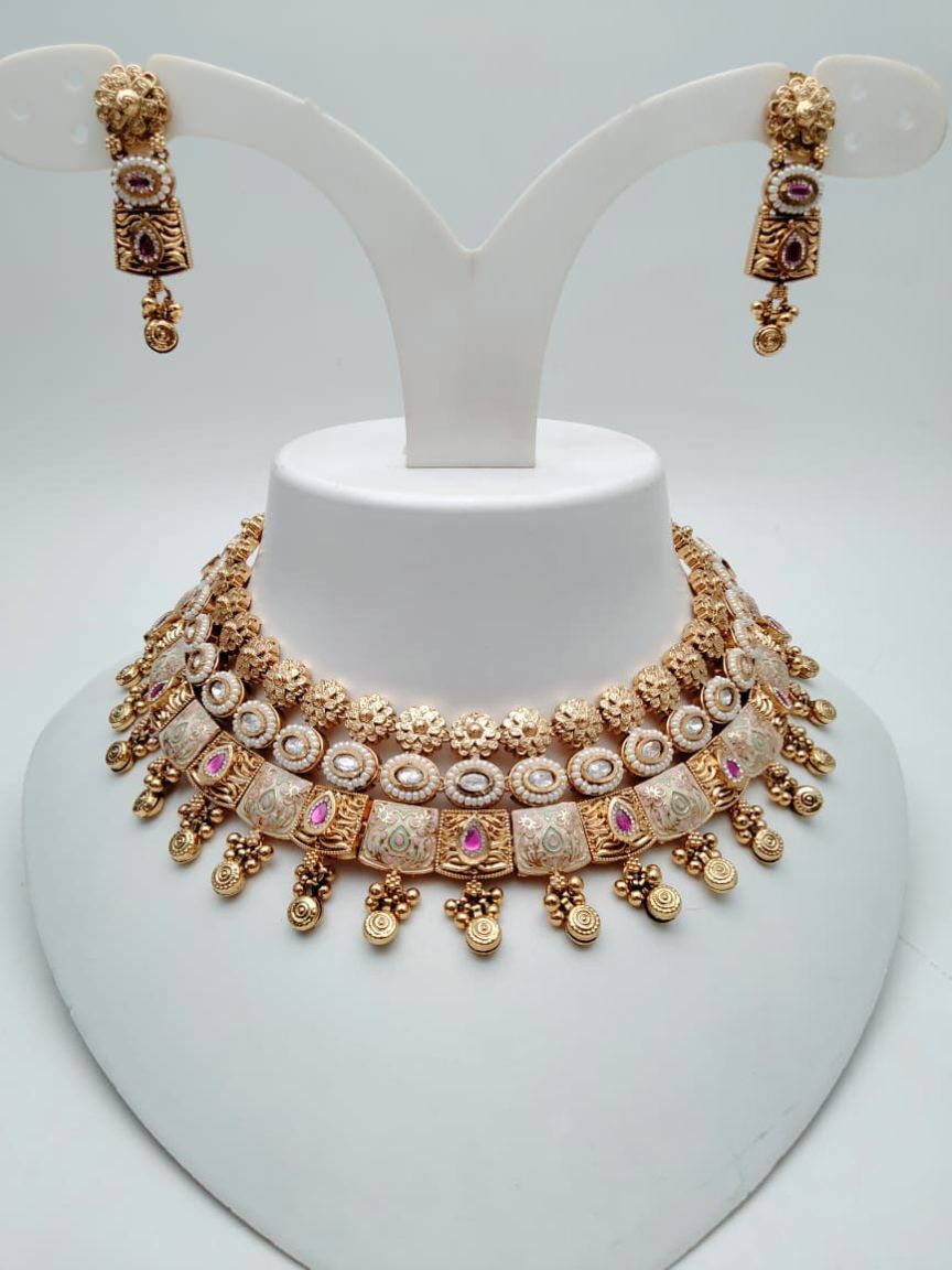 NECKLASE SET IN POLKI (GOLD POLISH) STYLE | DESIGN - 18645