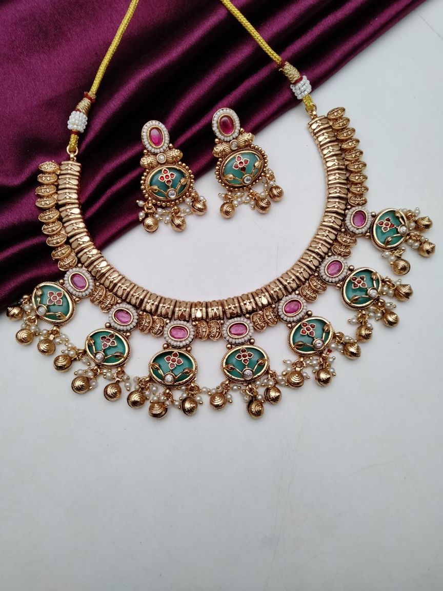 NECKLASE SET IN POLKI (GOLD POLISH) STYLE | DESIGN - 18653