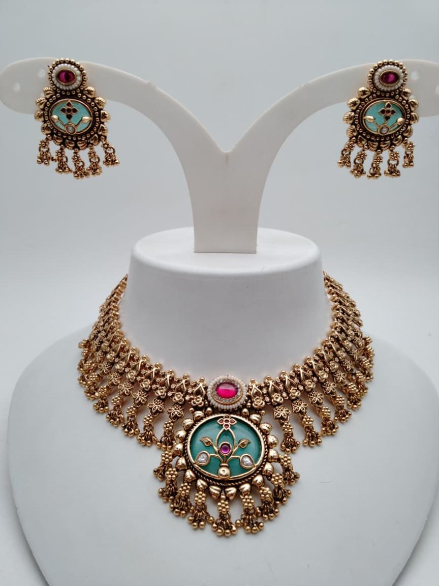 NECKLASE SET IN POLKI (GOLD POLISH) STYLE | DESIGN - 18671