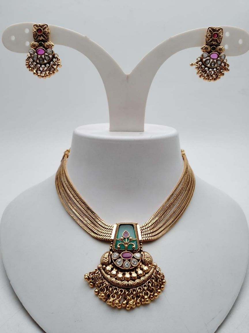 NECKLASE SET IN POLKI (GOLD POLISH) STYLE | DESIGN - 18686