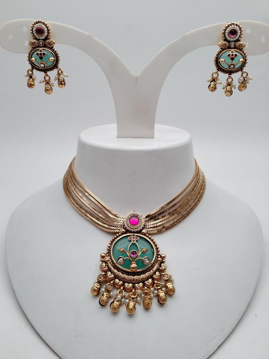 NECKLASE SET IN POLKI (GOLD POLISH) STYLE | DESIGN - 18699