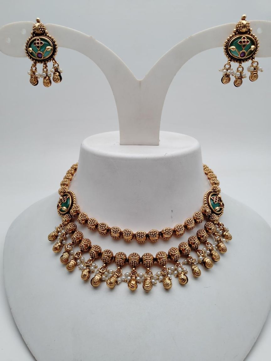 NECKLASE SET IN POLKI (GOLD POLISH) STYLE | DESIGN - 18718