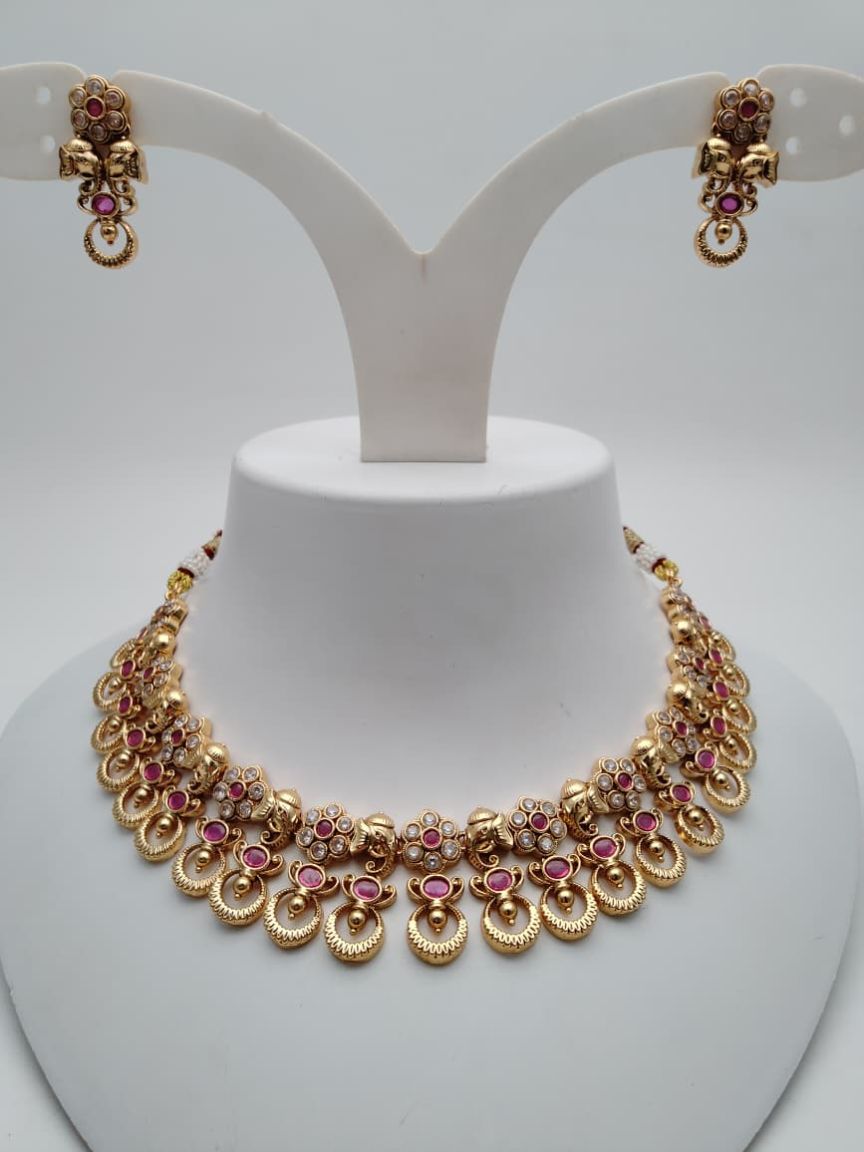 NECKLASE SET IN POLKI (GOLD POLISH) STYLE | DESIGN - 18735