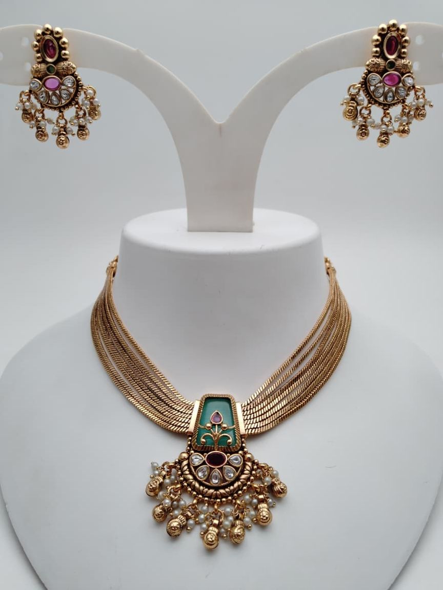 NECKLASE SET IN POLKI (GOLD POLISH) STYLE | DESIGN - 18741