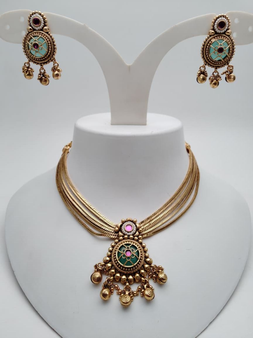 NECKLASE SET IN POLKI (GOLD POLISH) STYLE | DESIGN - 18745