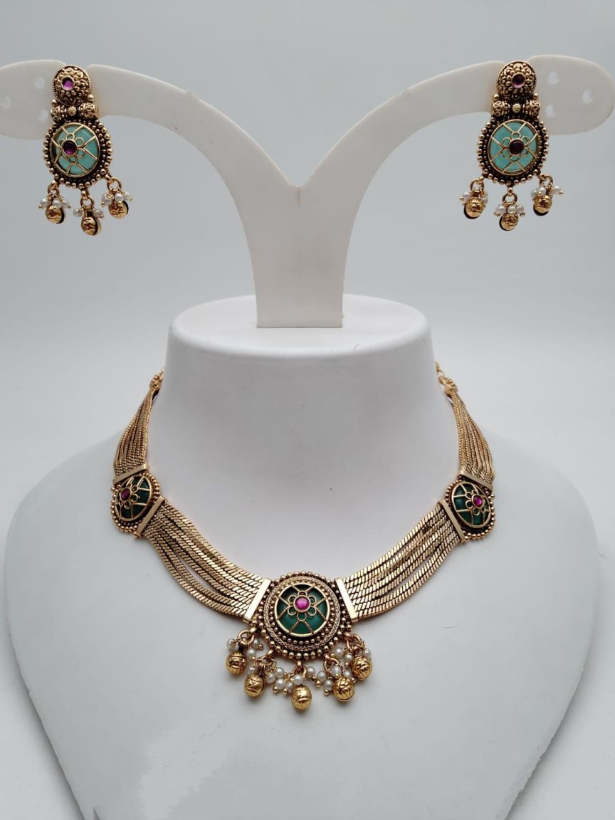 NECKLASE SET IN POLKI (GOLD POLISH) STYLE | DESIGN - 18746