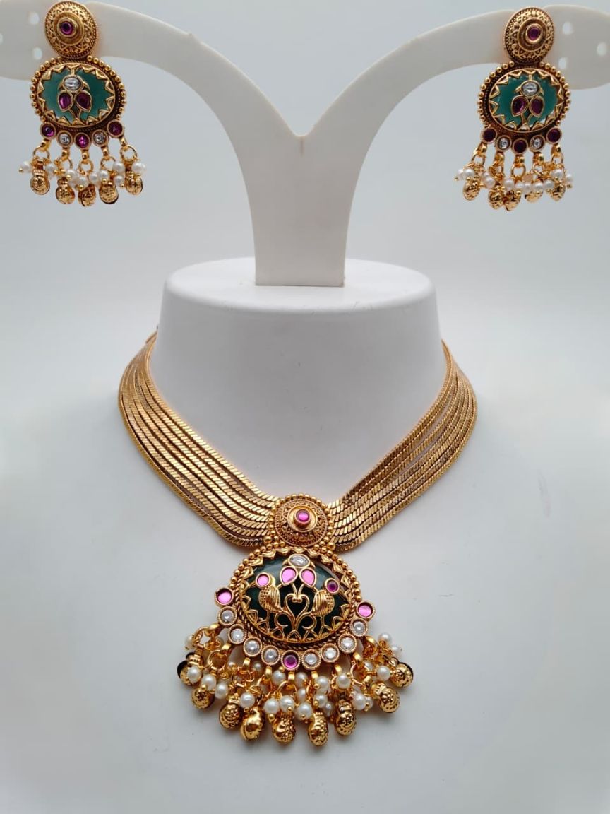 NECKLASE SET IN POLKI (GOLD POLISH) STYLE | DESIGN - 18749