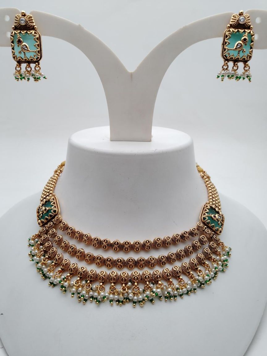 NECKLASE SET IN POLKI (GOLD POLISH) STYLE | DESIGN - 18755