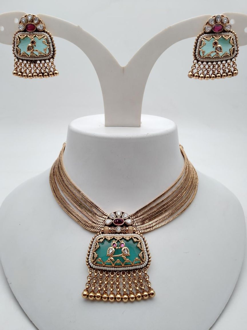 NECKLASE SET IN POLKI (GOLD POLISH) STYLE | DESIGN - 18756