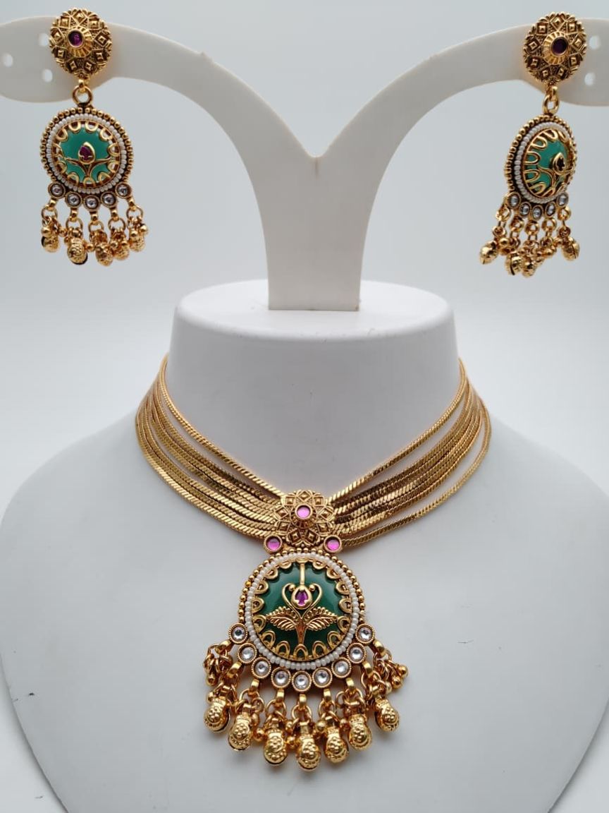 NECKLASE SET IN POLKI (GOLD POLISH) STYLE | DESIGN - 18759