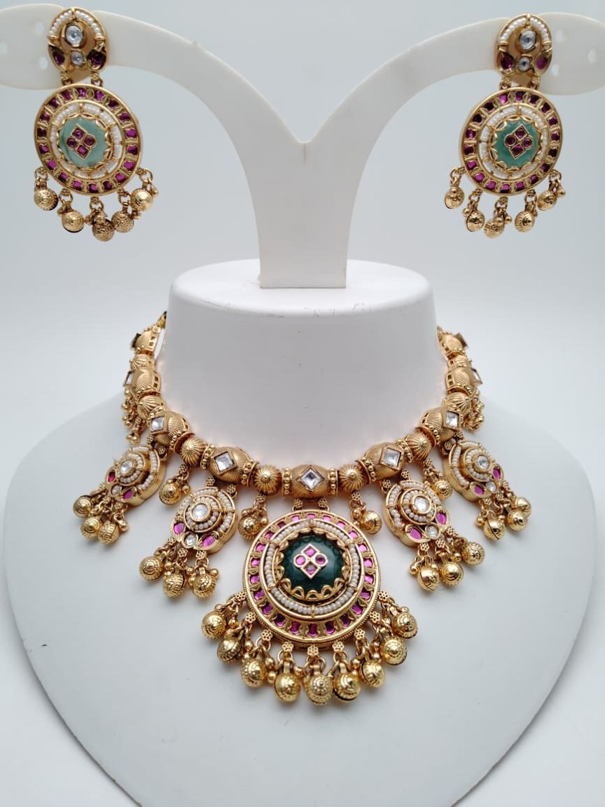 NECKLASE SET IN POLKI (GOLD POLISH) STYLE | DESIGN - 18767