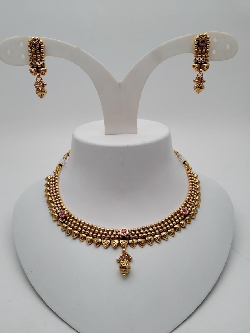 NECKLASE SET IN POLKI (GOLD POLISH) STYLE | DESIGN - 18793