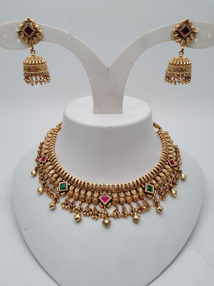 NECKLASE SET IN POLKI (GOLD POLISH) STYLE | DESIGN - 18846