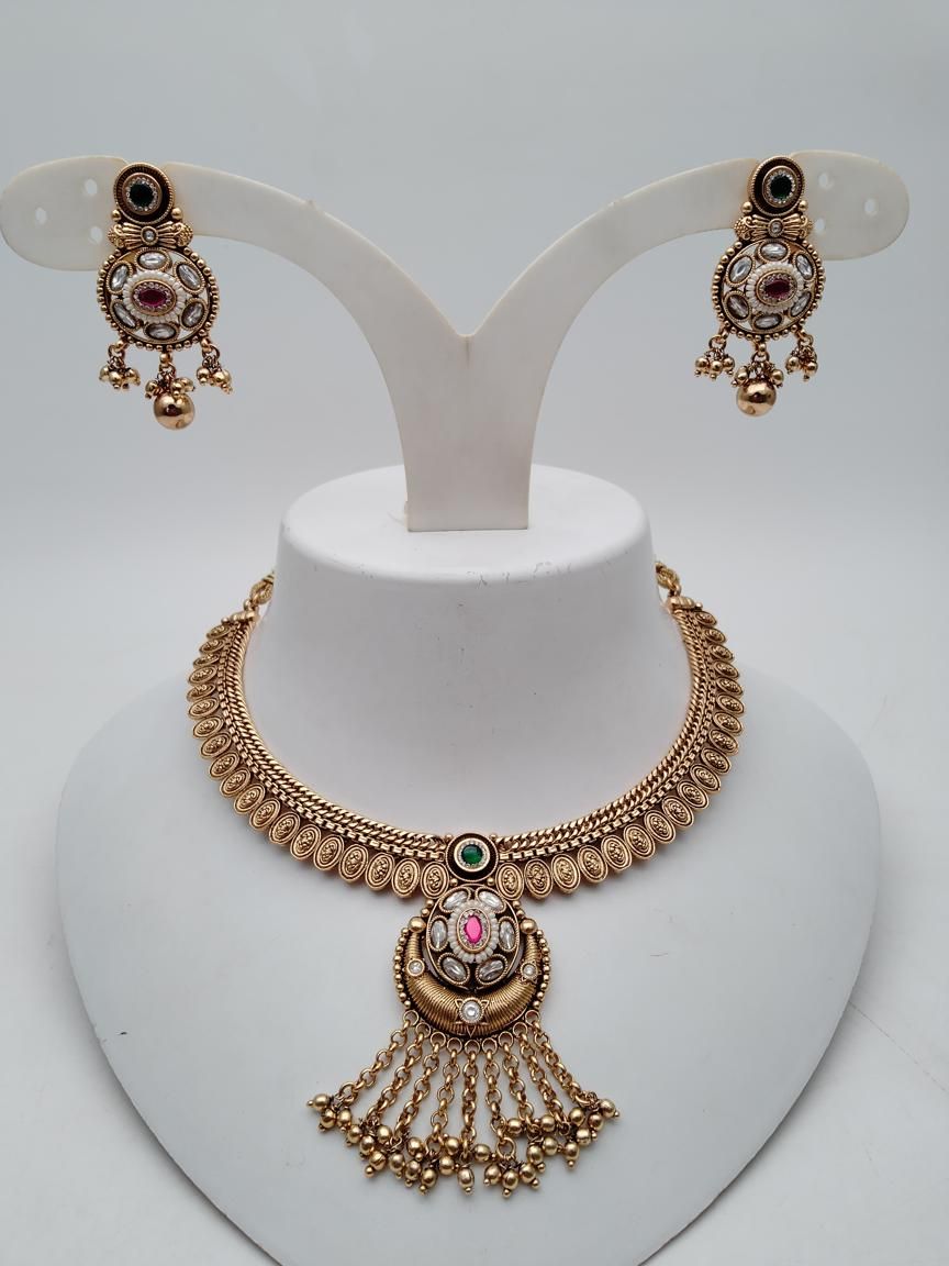 NECKLASE SET IN POLKI (GOLD POLISH) STYLE | DESIGN - 18858
