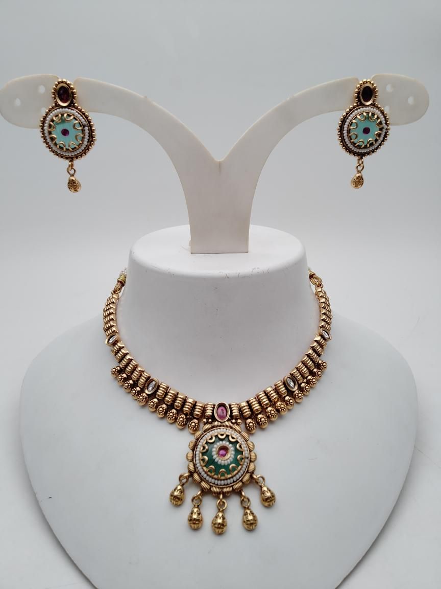 NECKLASE SET IN POLKI (GOLD POLISH) STYLE | DESIGN - 18860