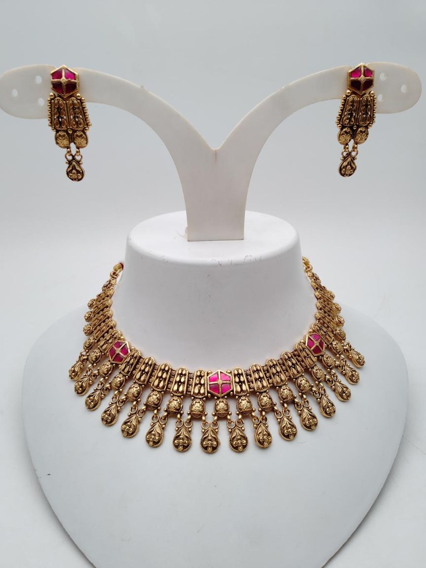 NECKLASE SET IN POLKI (GOLD POLISH) STYLE | DESIGN - 18863
