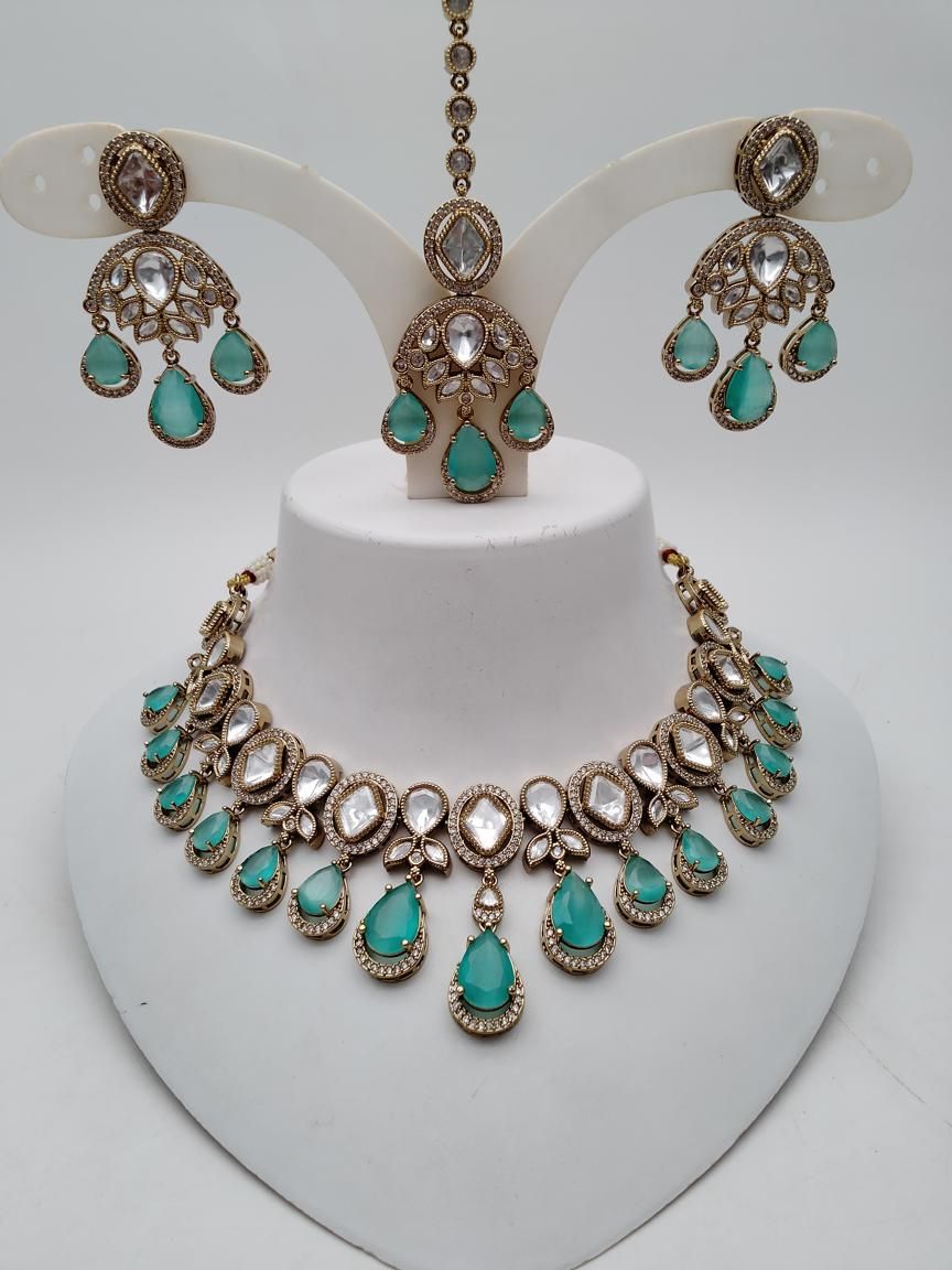 NECKLASE SET IN POLKI (GOLD POLISH) STYLE | DESIGN - 18880