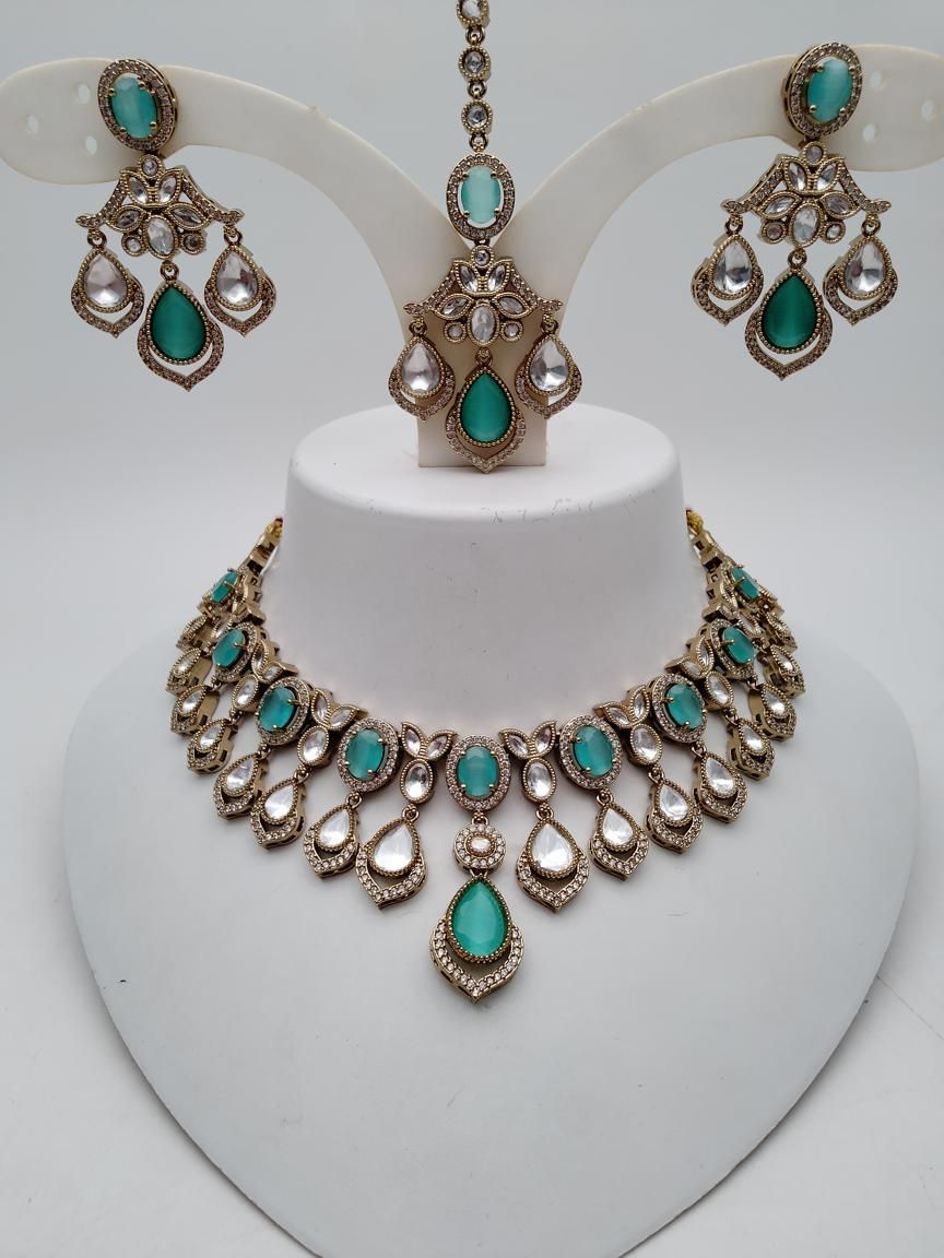 NECKLASE SET IN POLKI (GOLD POLISH) STYLE | DESIGN - 18881