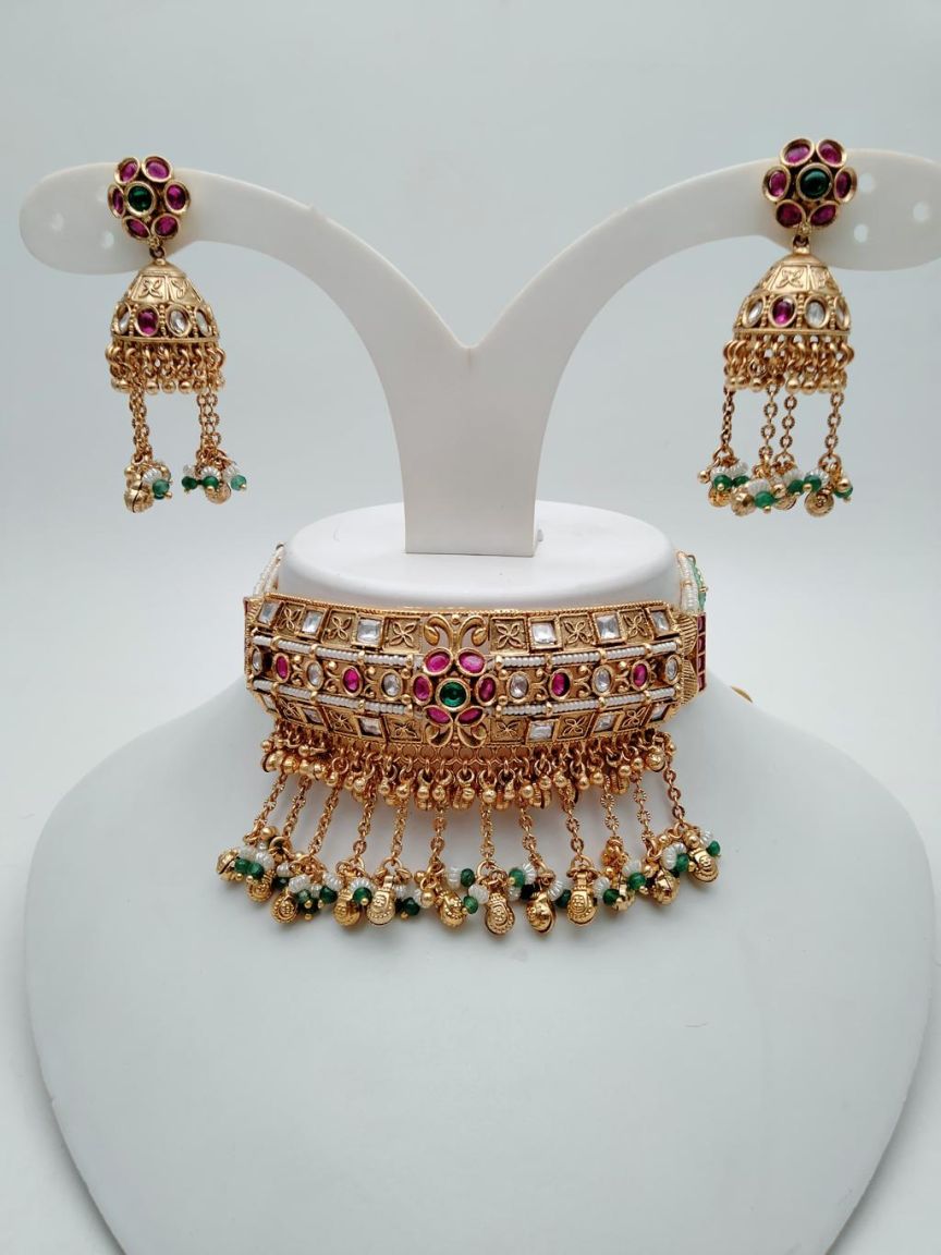 PIROI CHOKER IN POLKI (GOLD POLISH) STYLE | DESIGN - 48508