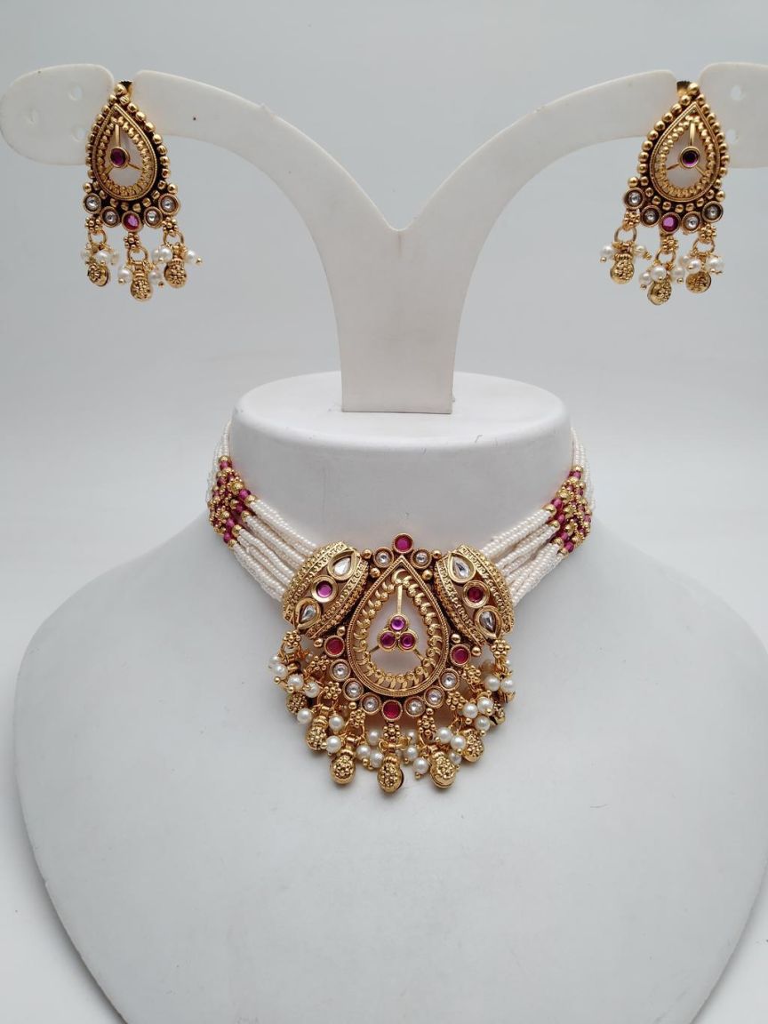 PIROI CHOKER IN POLKI (GOLD POLISH) STYLE | DESIGN - 48519