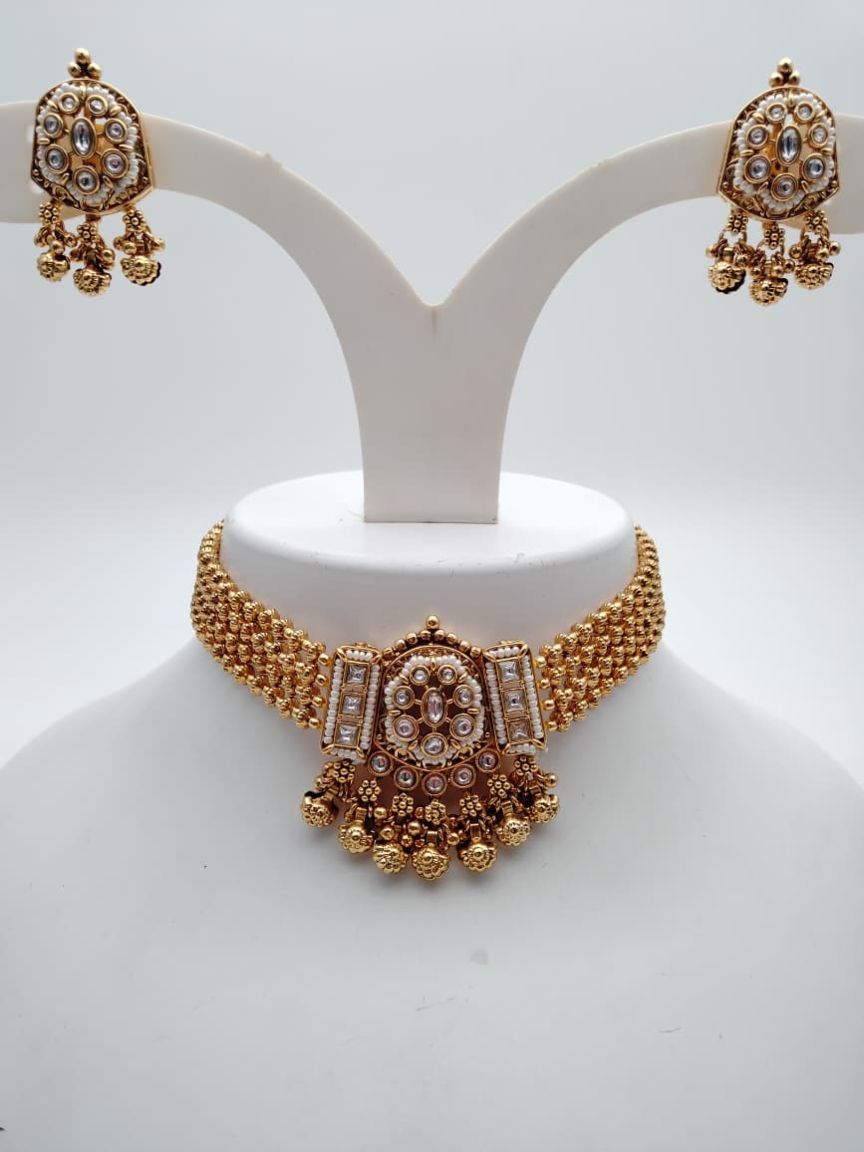 PIROI CHOKER IN POLKI (GOLD POLISH) STYLE | DESIGN - 48521