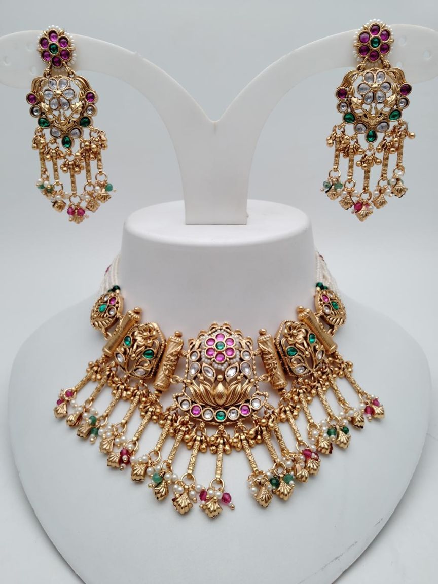 PIROI NECKLACE IN POLKI (GOLD POLISH) STYLE | DESIGN - 31501