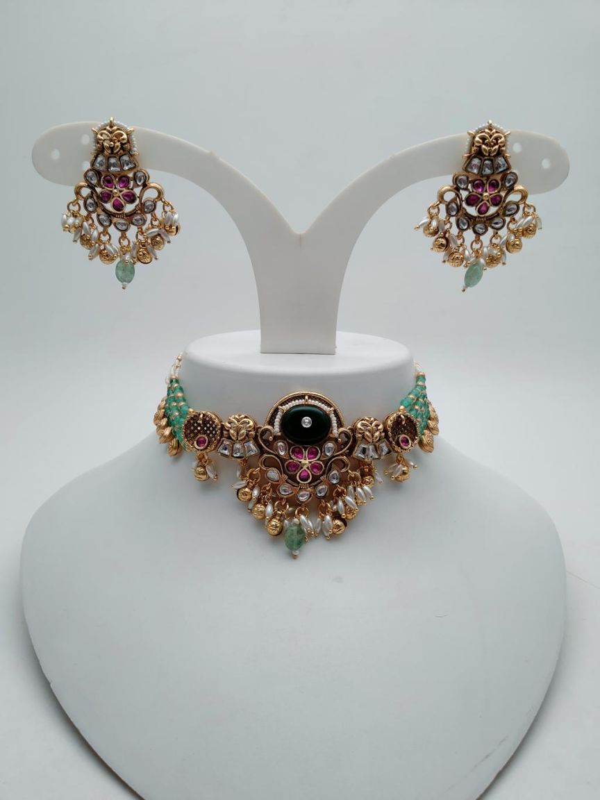 PIROI NECKLACE IN POLKI (GOLD POLISH) STYLE | DESIGN - 31523