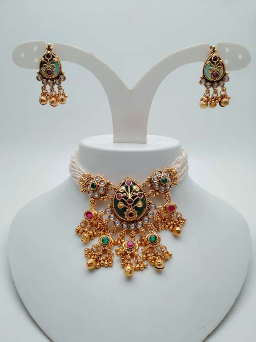 PIROI NECKLACE IN POLKI (GOLD POLISH) STYLE | DESIGN - 31524