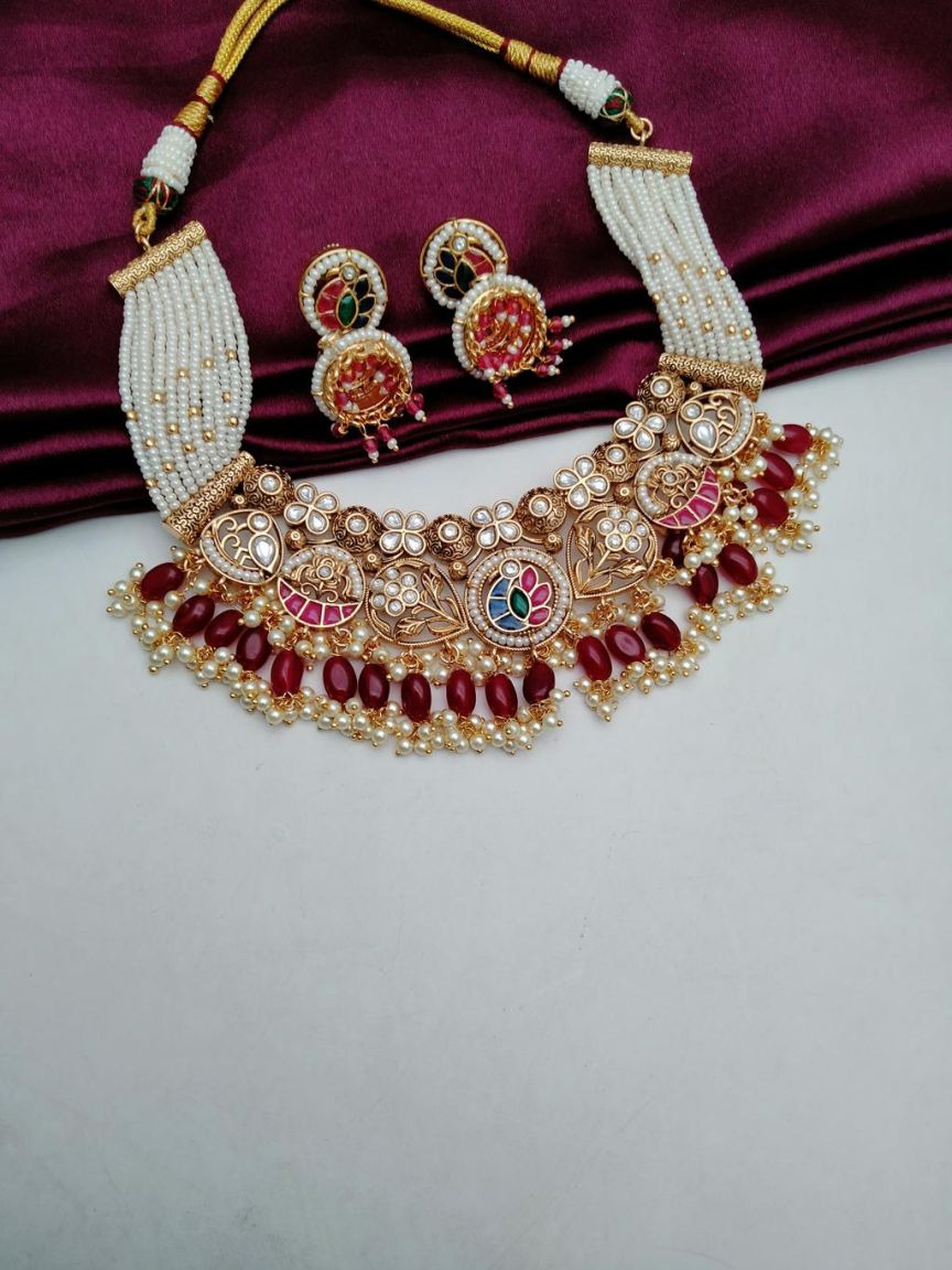 PIROI NECKLACE IN POLKI (GOLD POLISH) STYLE | DESIGN - 31527