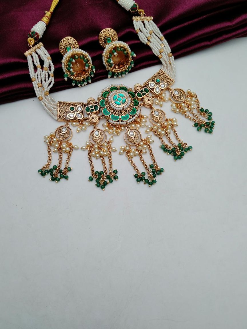 PIROI NECKLACE IN POLKI (GOLD POLISH) STYLE | DESIGN - 31530