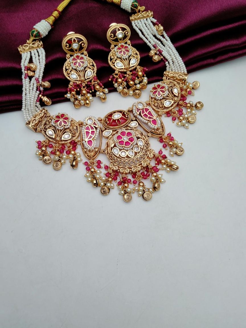 PIROI NECKLACE IN POLKI (GOLD POLISH) STYLE | DESIGN - 31532