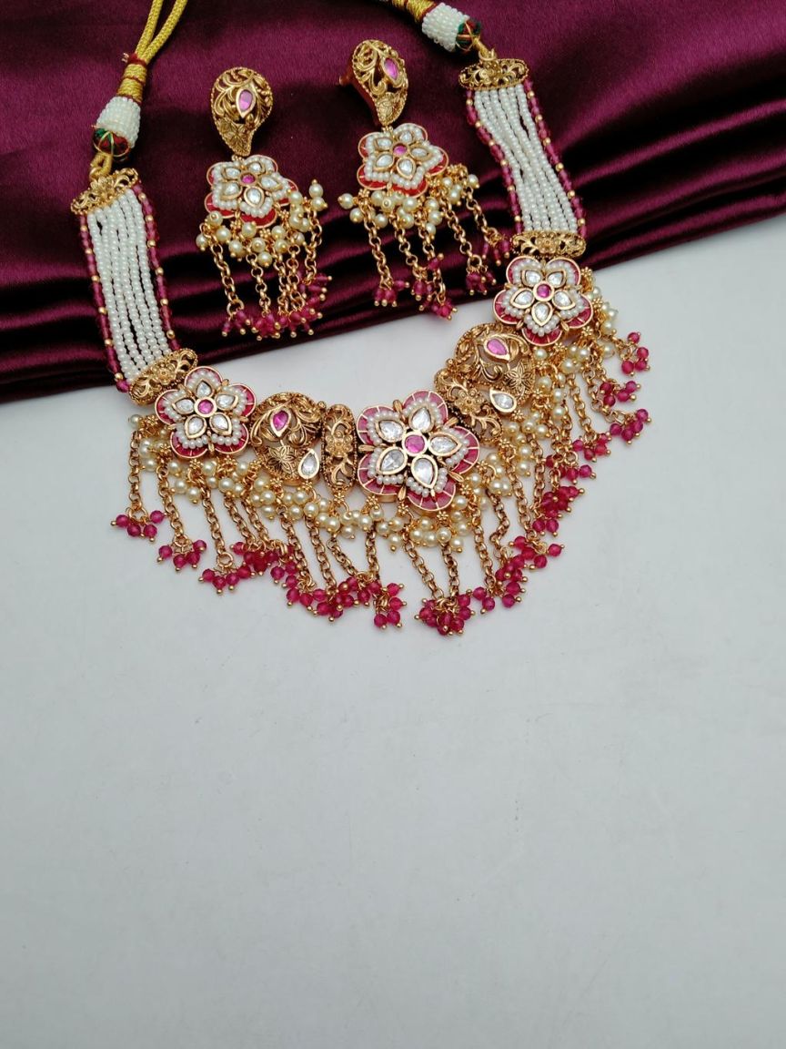 PIROI NECKLACE IN POLKI (GOLD POLISH) STYLE | DESIGN - 31534