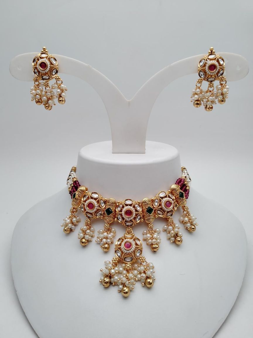 PIROI NECKLACE IN POLKI (GOLD POLISH) STYLE | DESIGN - 31538