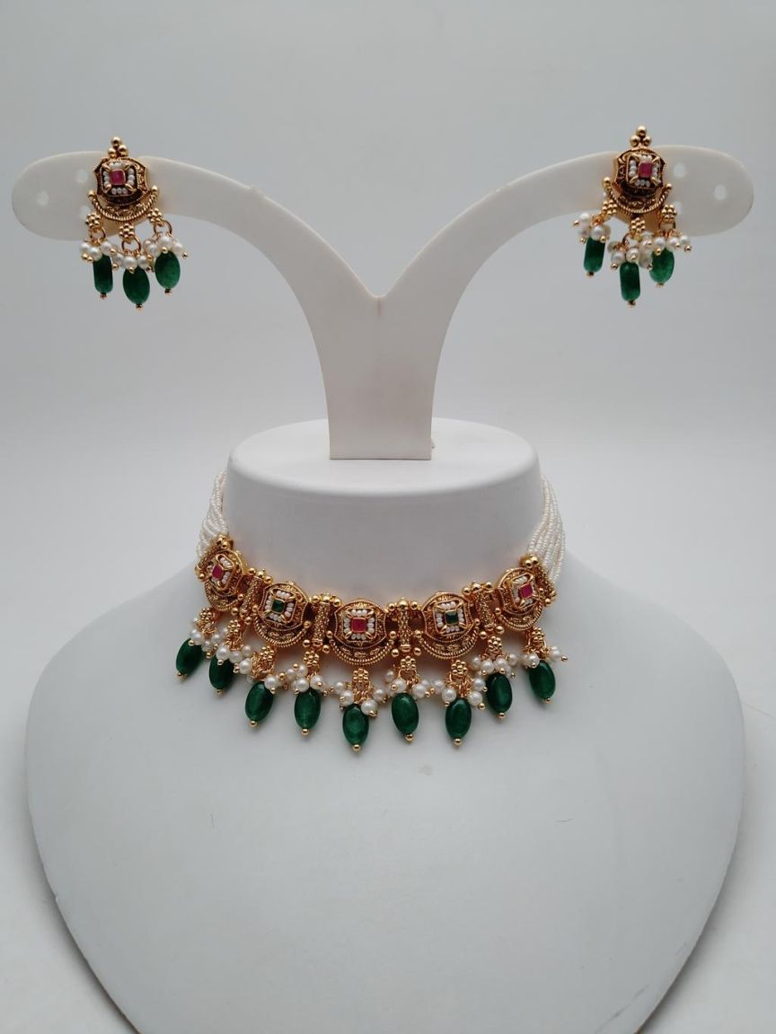 PIROI NECKLACE IN POLKI (GOLD POLISH) STYLE | DESIGN - 31543