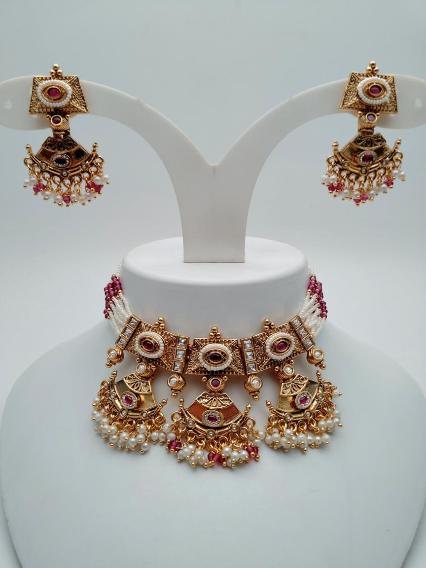 PIROI NECKLACE IN POLKI (GOLD POLISH) STYLE | DESIGN - 31544