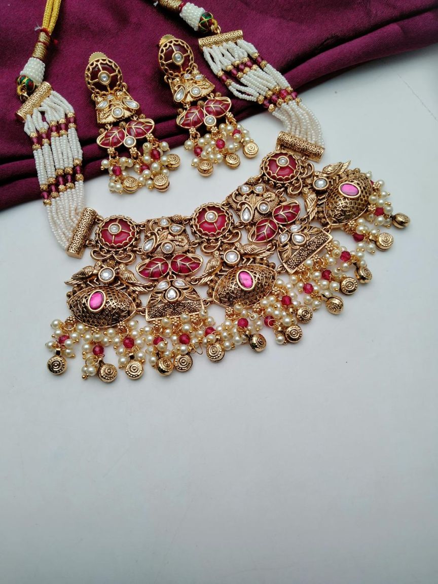 PIROI NECKLACE IN POLKI (GOLD POLISH) STYLE | DESIGN - 31551