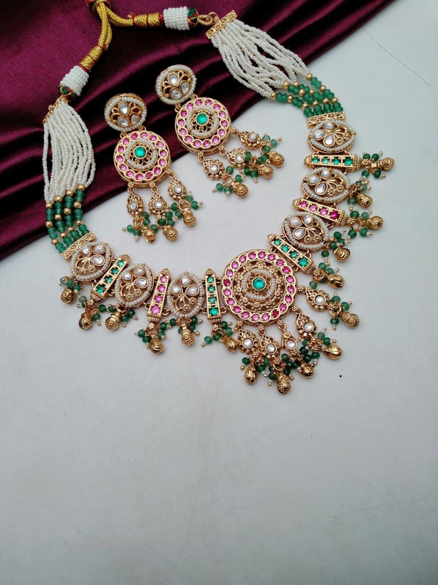 PIROI NECKLACE IN POLKI (GOLD POLISH) STYLE | DESIGN - 31558