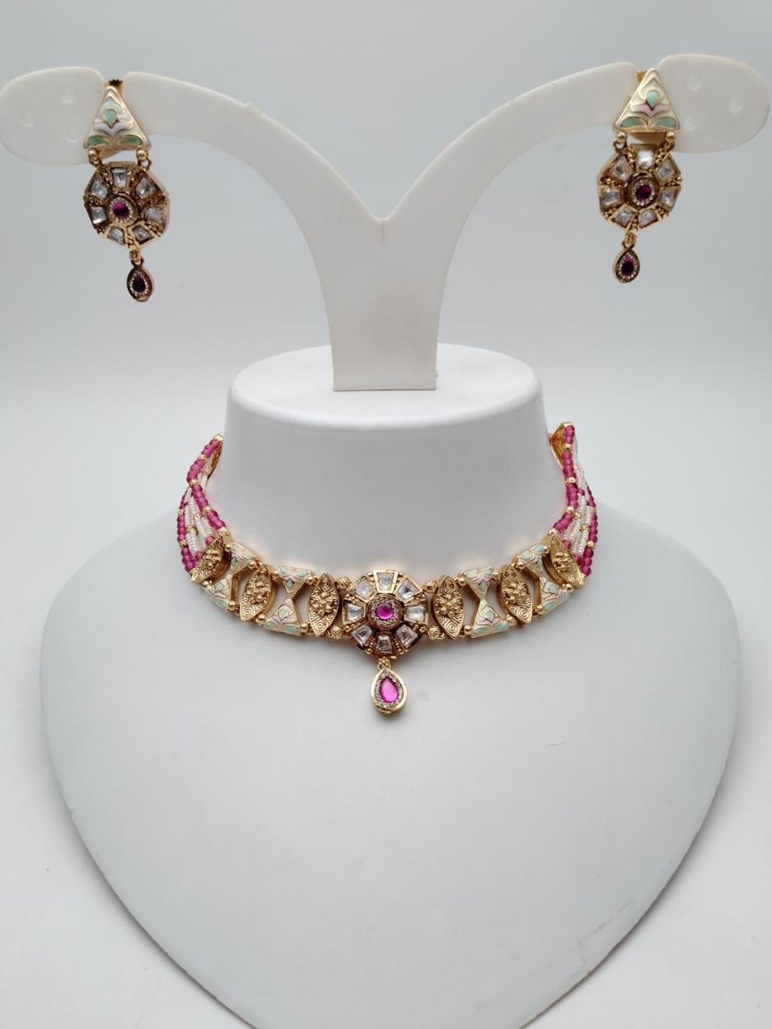 PIROI NECKLACE IN POLKI (GOLD POLISH) STYLE | DESIGN - 31563