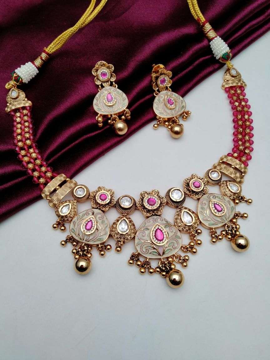 PIROI NECKLACE IN POLKI (GOLD POLISH) STYLE | DESIGN - 31564