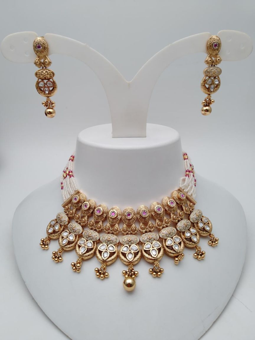PIROI NECKLACE IN POLKI (GOLD POLISH) STYLE | DESIGN - 31565